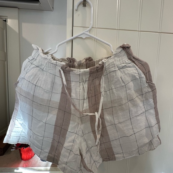 Pants - Plaid Linen Shorts with Drawstring
